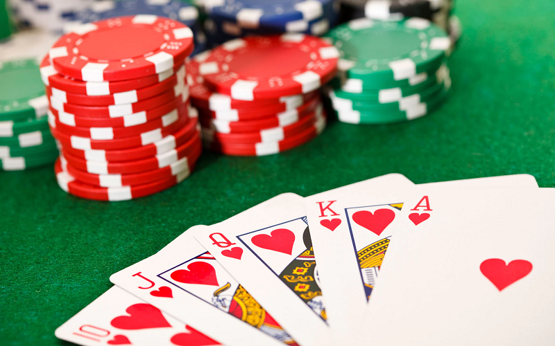 Cách chơi Poker cơ bản giúp tân thủ dành chiến thắng